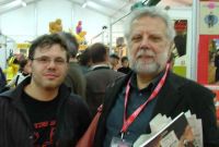 Staino con l'autore dell'intervista a Lucca 2004