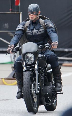 Captain4