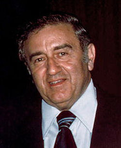 220px-Jerry_Siegel_(1976)_retouched