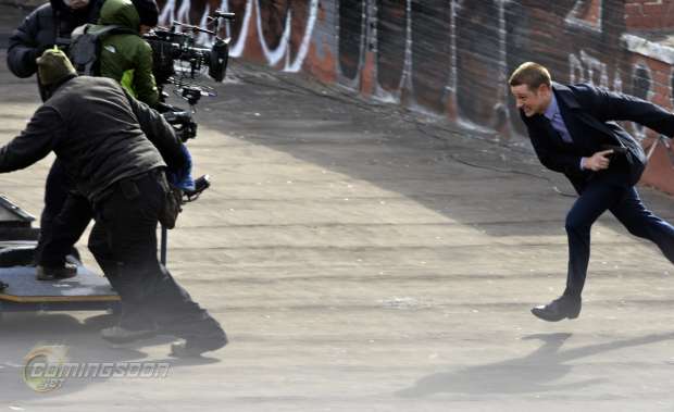 Ben Mckenzie on the set of Gotham
