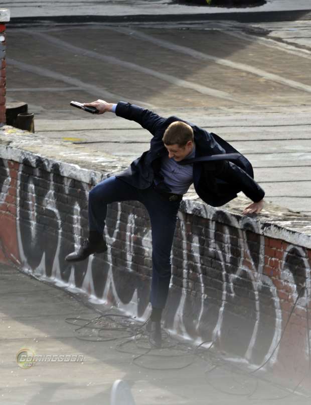 Ben Mckenzie on the set of Gotham