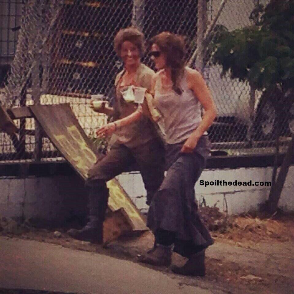 Walkingdeadset2