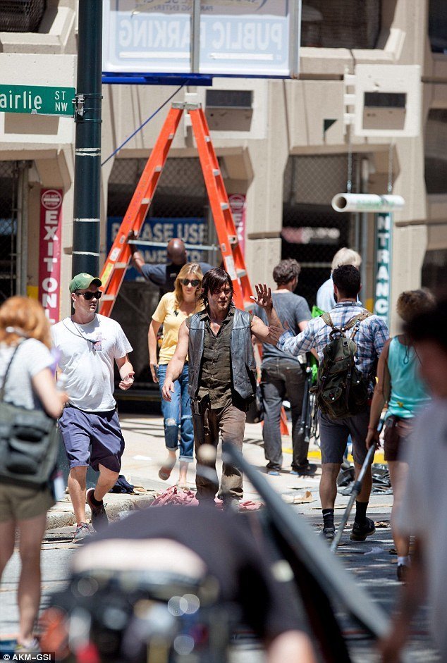 Reedus5