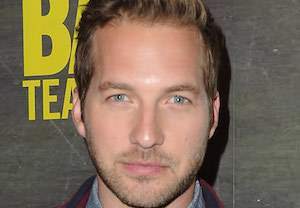 Ryan hansen izombie