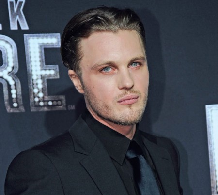 Michael-Pitt