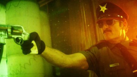 Kim Coates è il protagonista di Officer Downe.